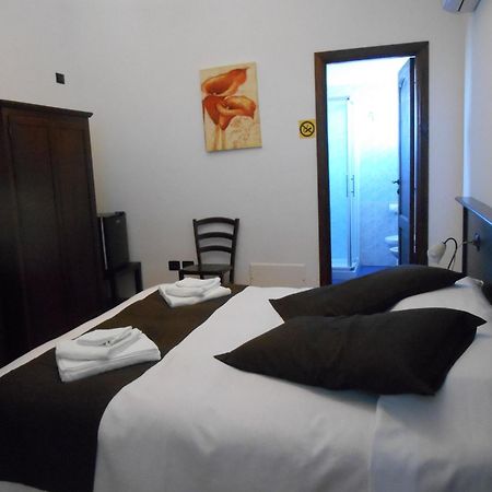 Bed & Breakfast Giardini Di Marzo Lecce Dış mekan fotoğraf