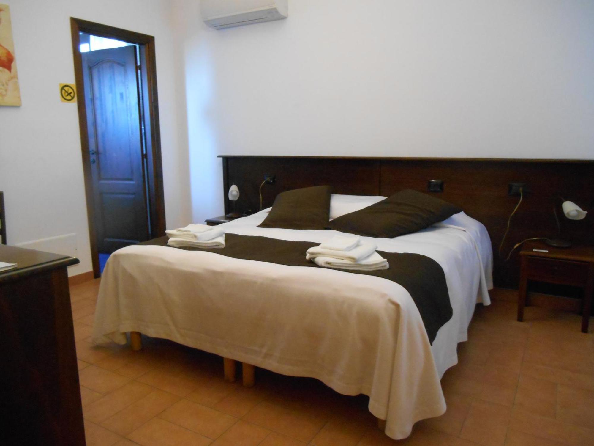 Bed & Breakfast Giardini Di Marzo Lecce Dış mekan fotoğraf