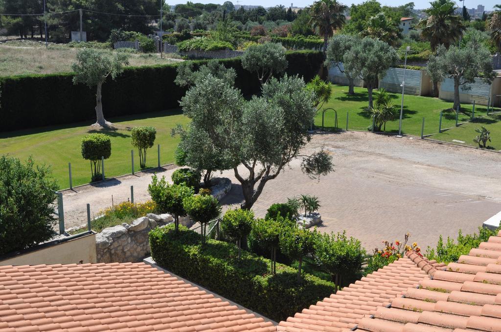 Bed & Breakfast Giardini Di Marzo Lecce Dış mekan fotoğraf