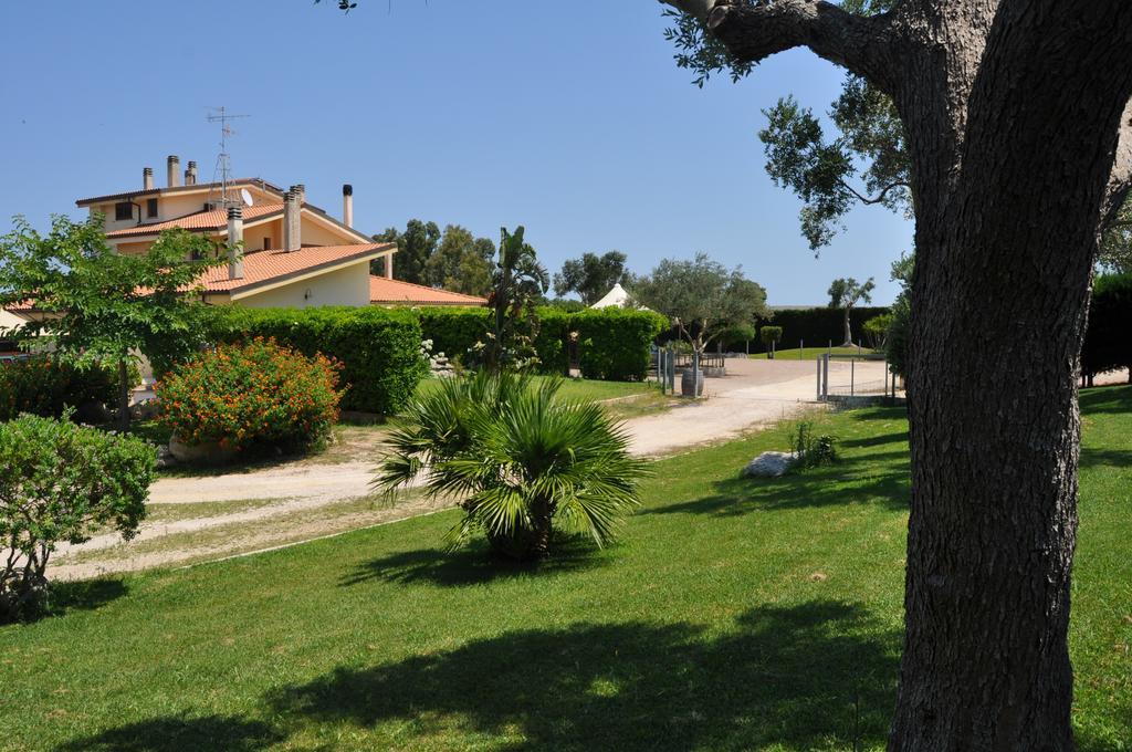 Bed & Breakfast Giardini Di Marzo Lecce Dış mekan fotoğraf