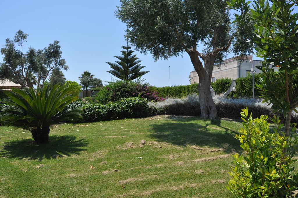 Bed & Breakfast Giardini Di Marzo Lecce Dış mekan fotoğraf