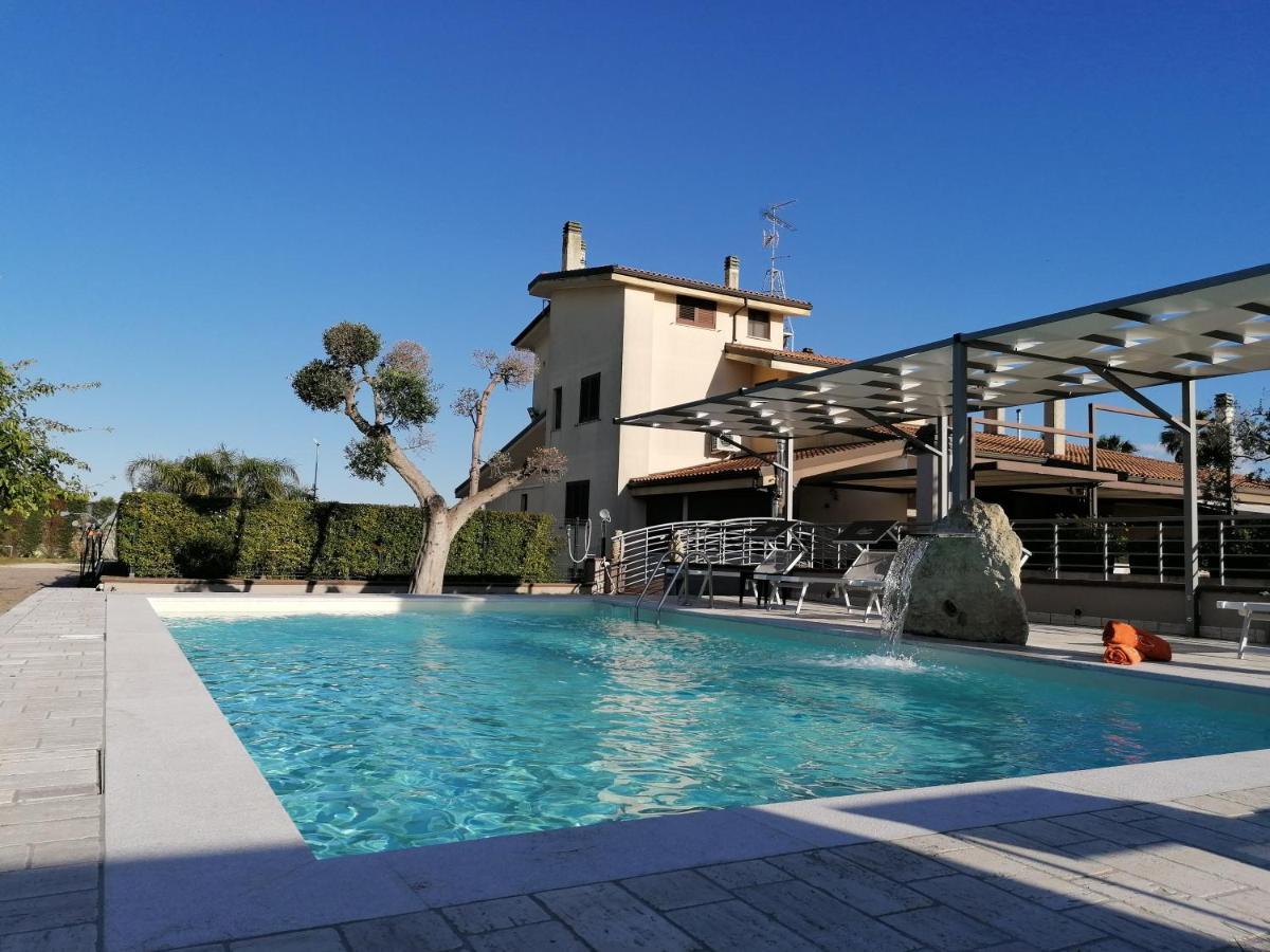 Bed & Breakfast Giardini Di Marzo Lecce Dış mekan fotoğraf